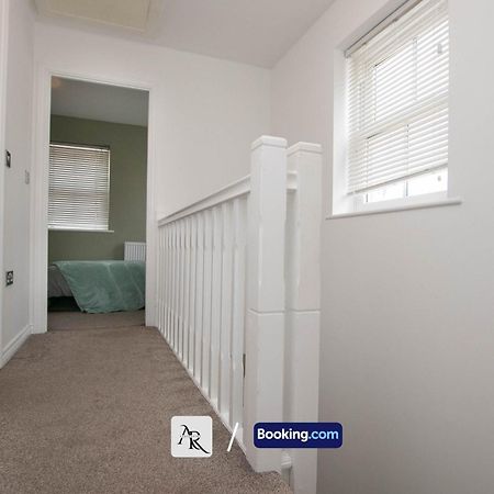 Cozy House By Ar Properties Short Lets & Serviced Accommodation Colchester Exterior photo